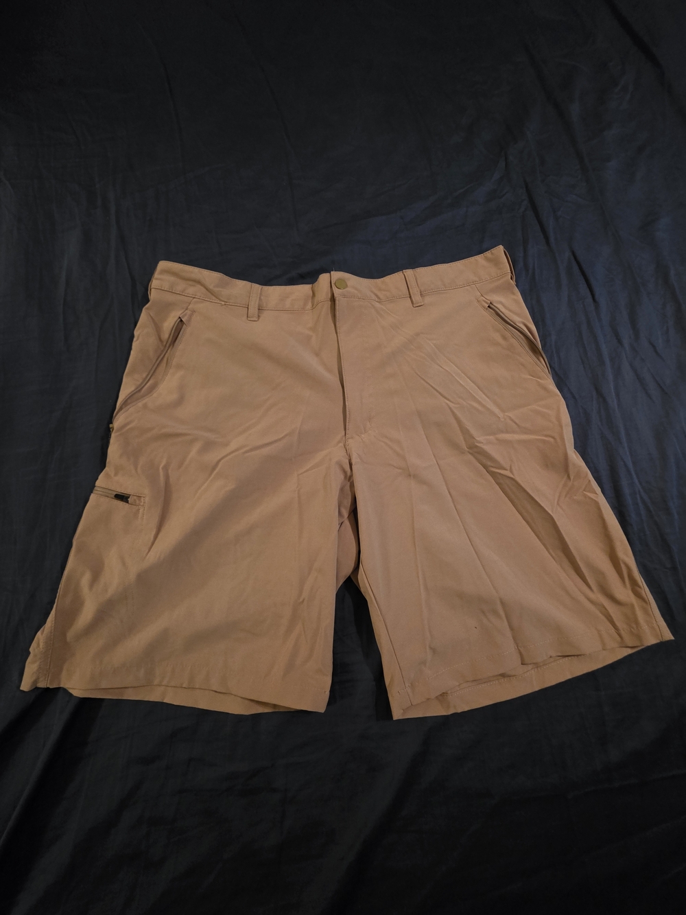 Men's Columbia Lightweight Khaki Performance Shorts